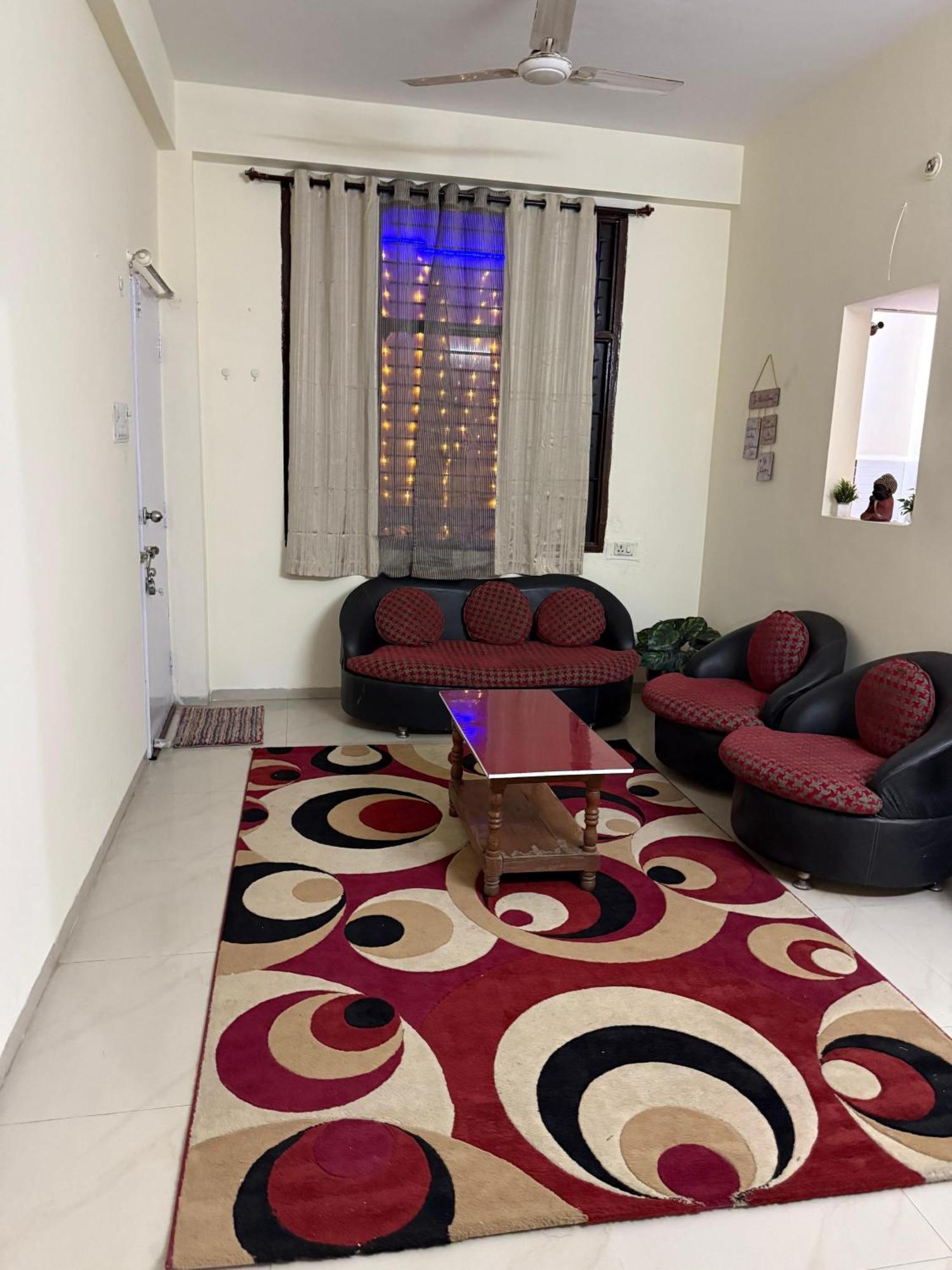Ava Homestay Індаур Екстер'єр фото