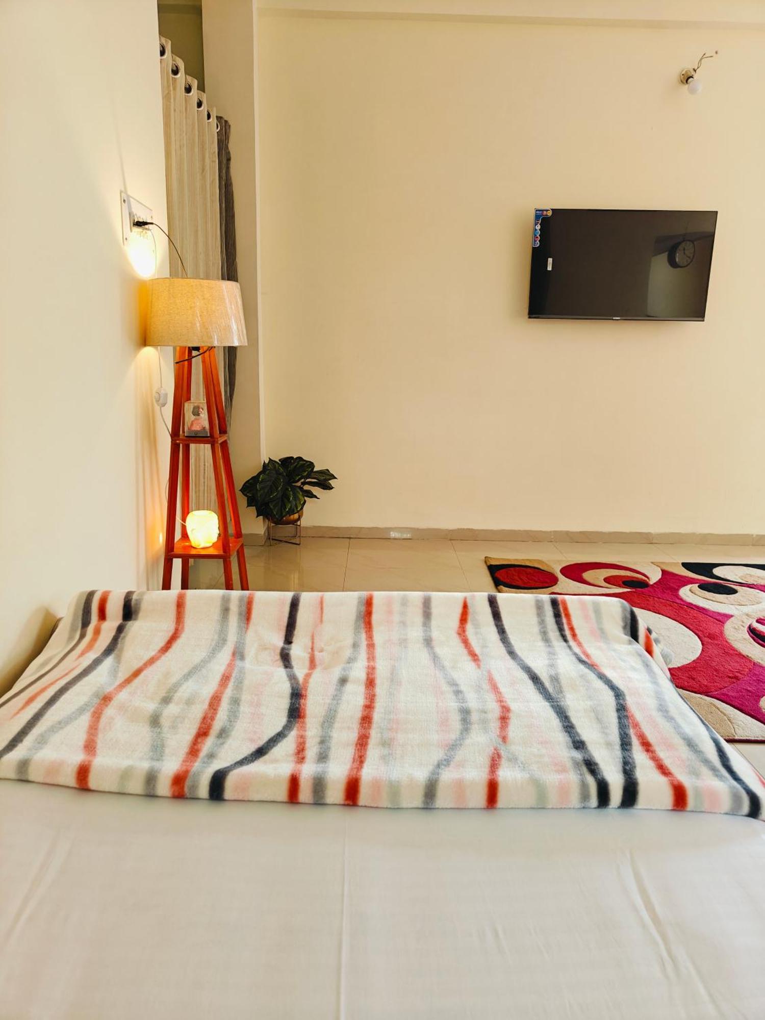 Ava Homestay Індаур Екстер'єр фото